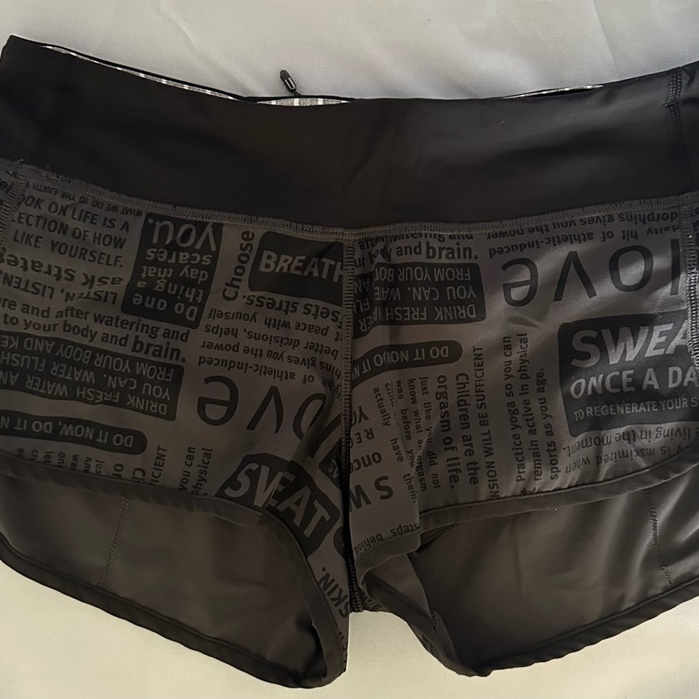 Lululemon speed up short size 6